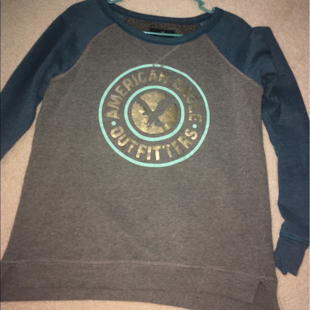 American Eagle sweatshirt